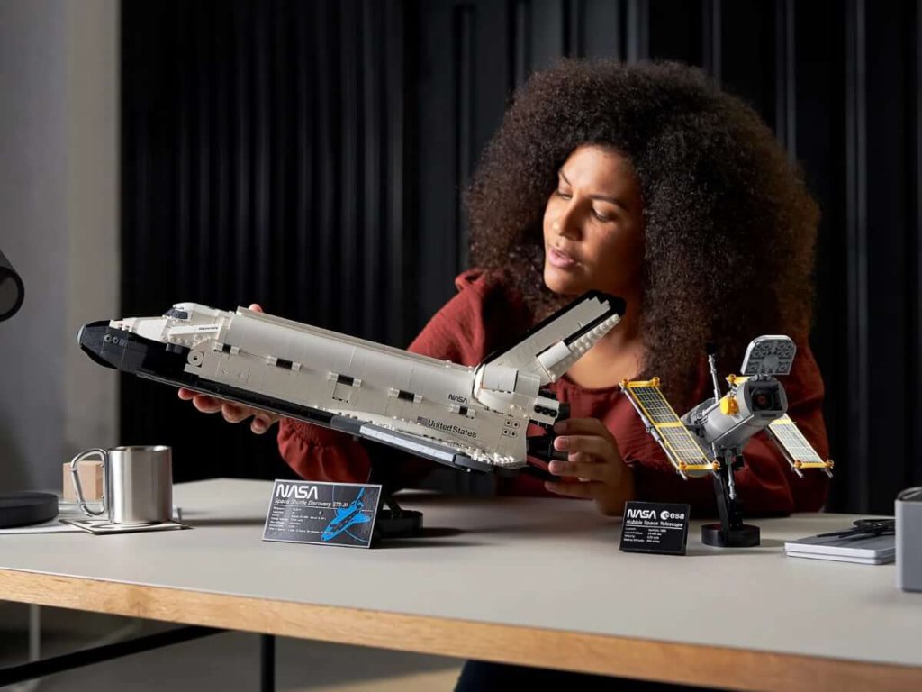 Lego unveils its most significant and most detailed space shuttle